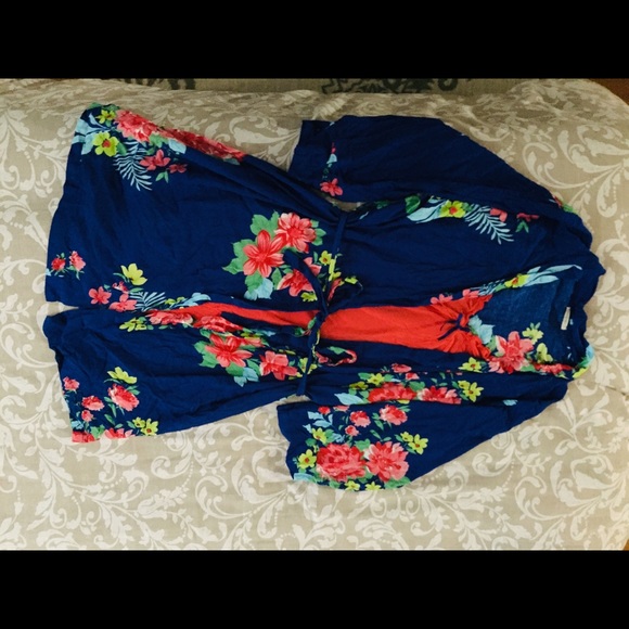 Gown - Picture 7 of 11